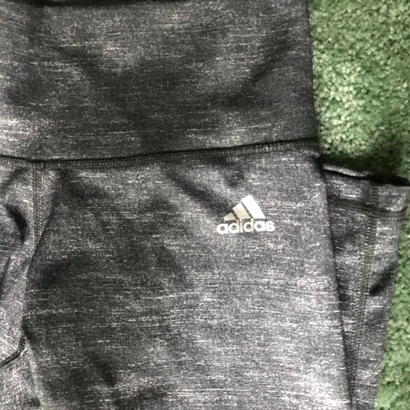 XS Adidas Cropped Leggings - Picture 2 of 4